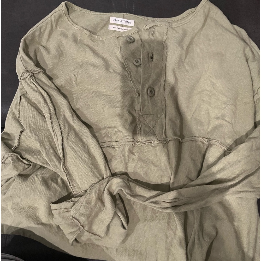 URBAN OUTFITTERS TOP